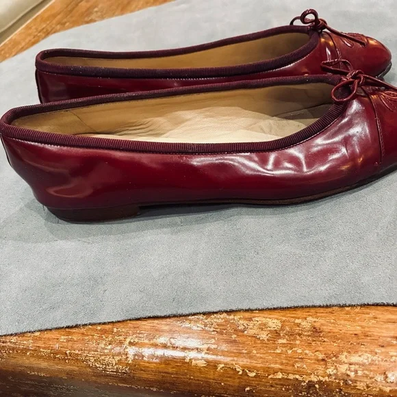 CHANEL Women's Deep Red Loafers - Picture 3 of 12